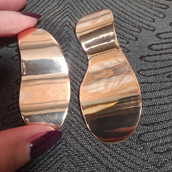 Zara Goldtone Irregular Shaped Abstract Maxi Statement Earrings - Picture 15 of 16